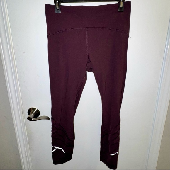 Lululemon Athletica Motionful 7/8" Black Cherry Tight/Leggings - Picture 1 of 10